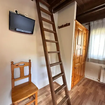 Saueth Szálloda Tredós